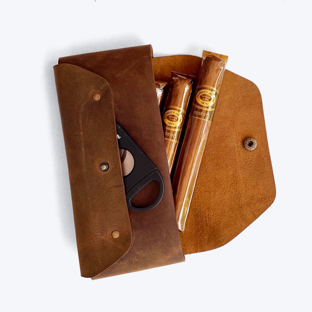 Cigarrera de piel Ortez hecha a mano Cigarrera de piel Ortez hecha a mano